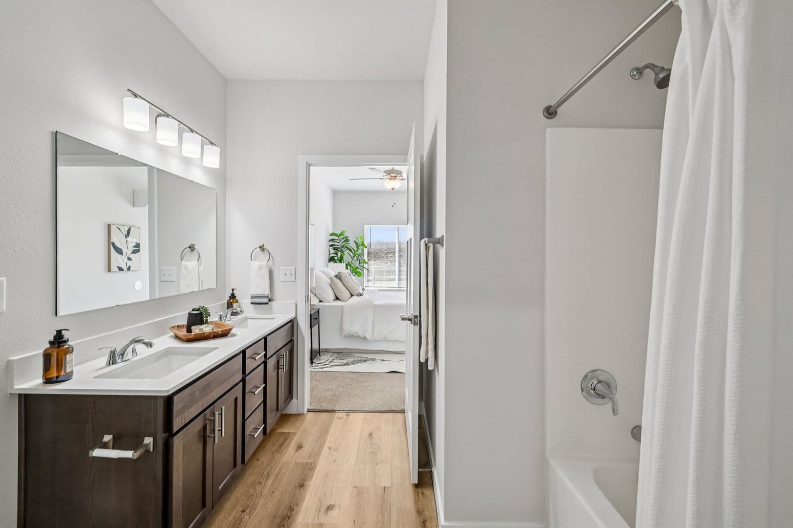 Fitchburg Apartment: 2987 Fitchrona Road