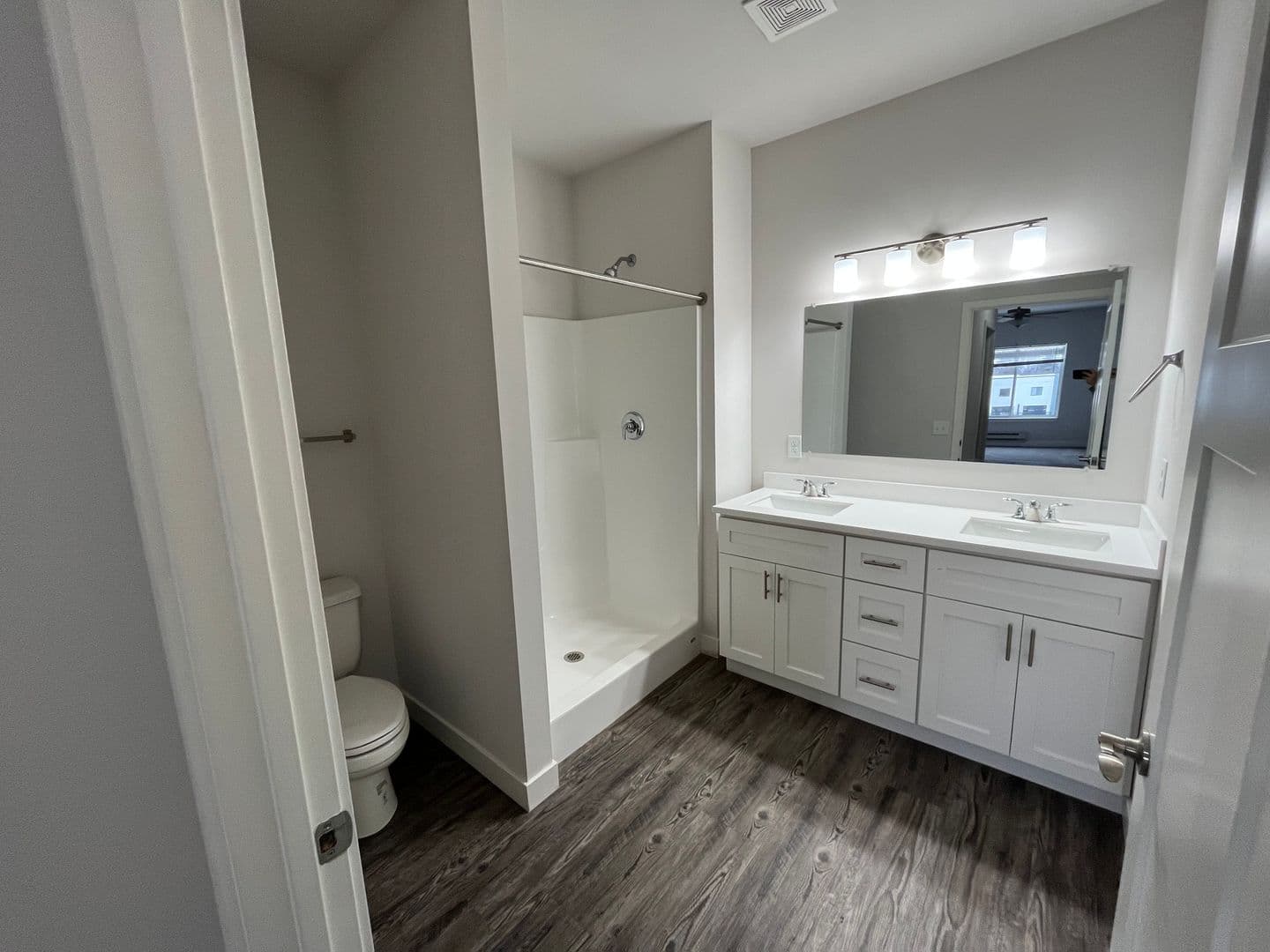 Cottage Grove Apartment: 2515 Gaston Road