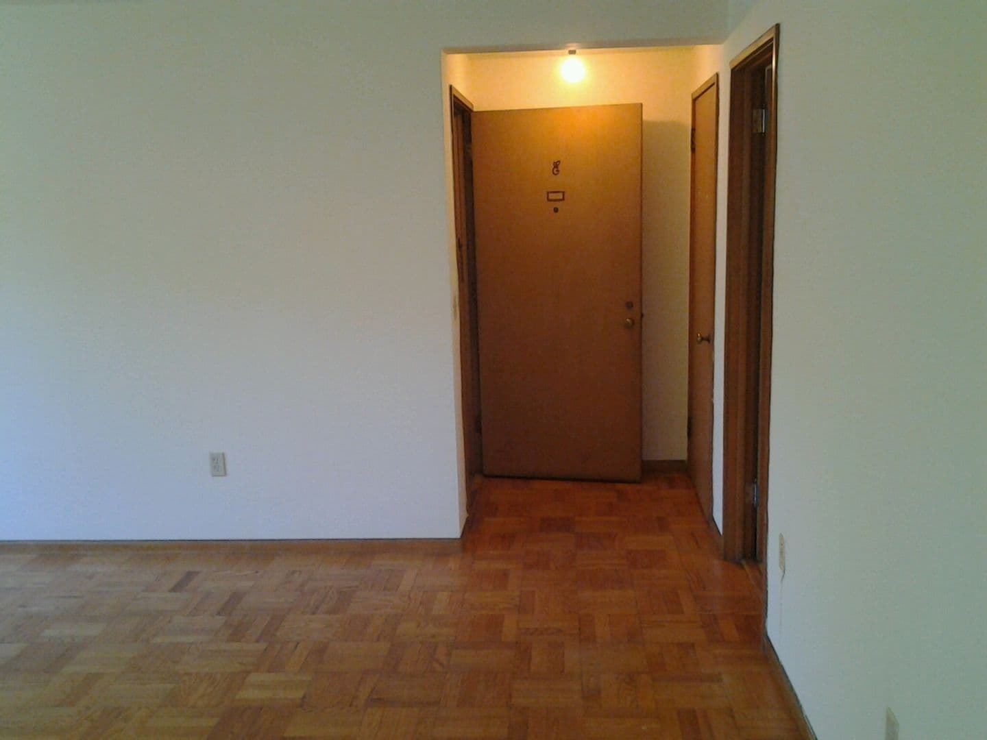 Madison Apartment: 1620-1664 Monroe St & 603 Stockton Ct