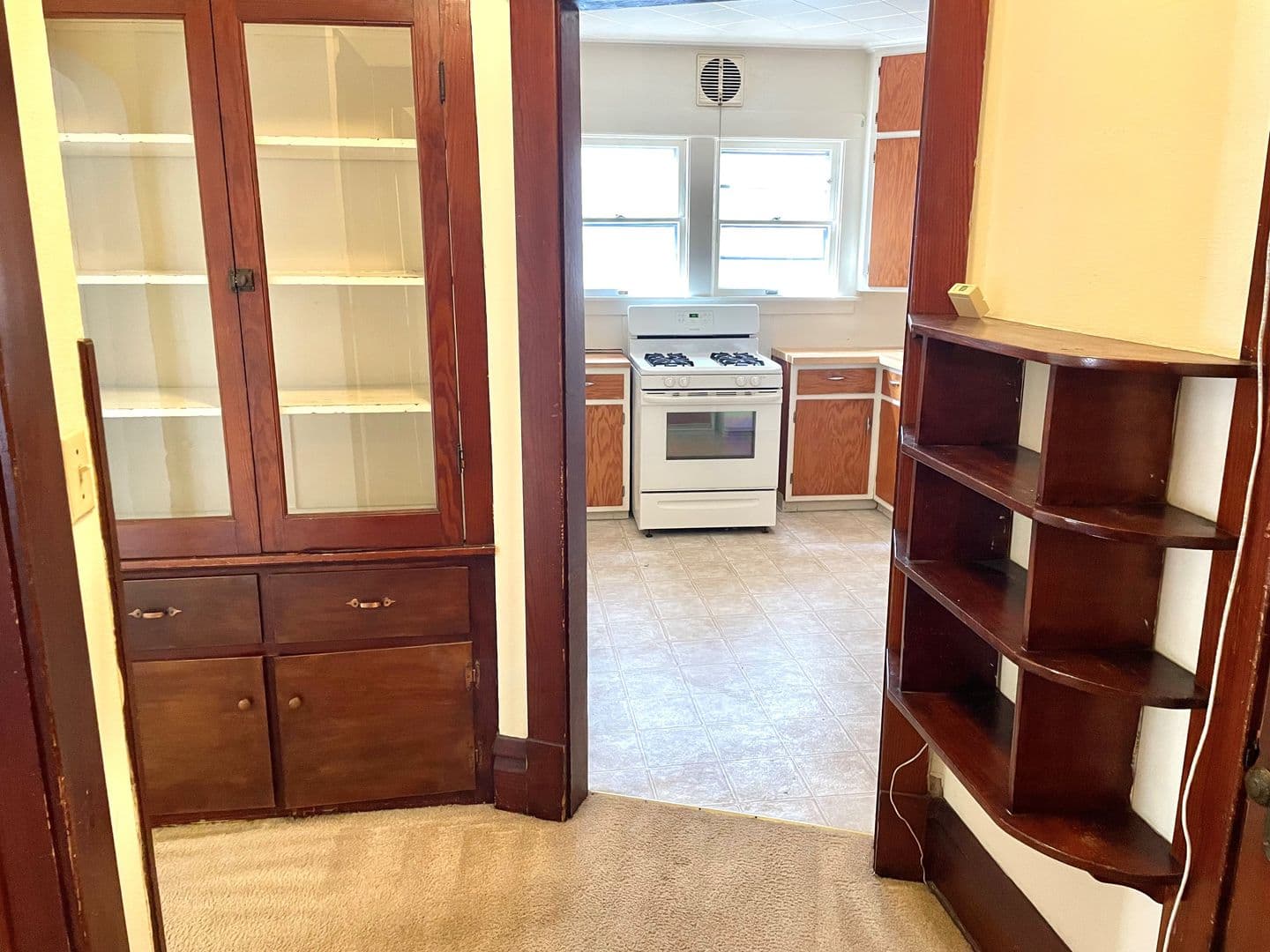 Madison Apartment: 22-24-26 Lathrop Street