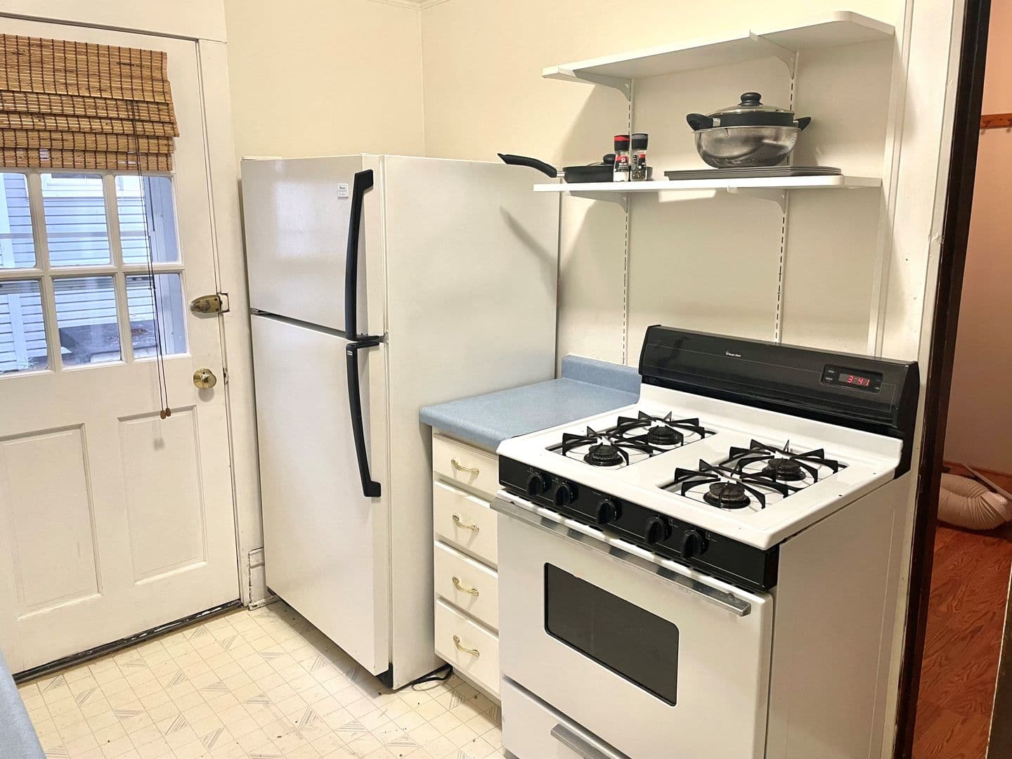 Madison Apartment: 626 W. Olin Avenue