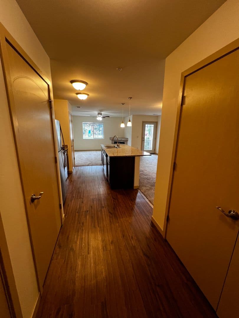 Windsor Apartment: 4320 North Towne Court