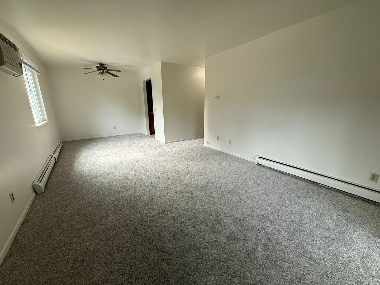 Middleton Apartment: 2114 Allen Blvd.