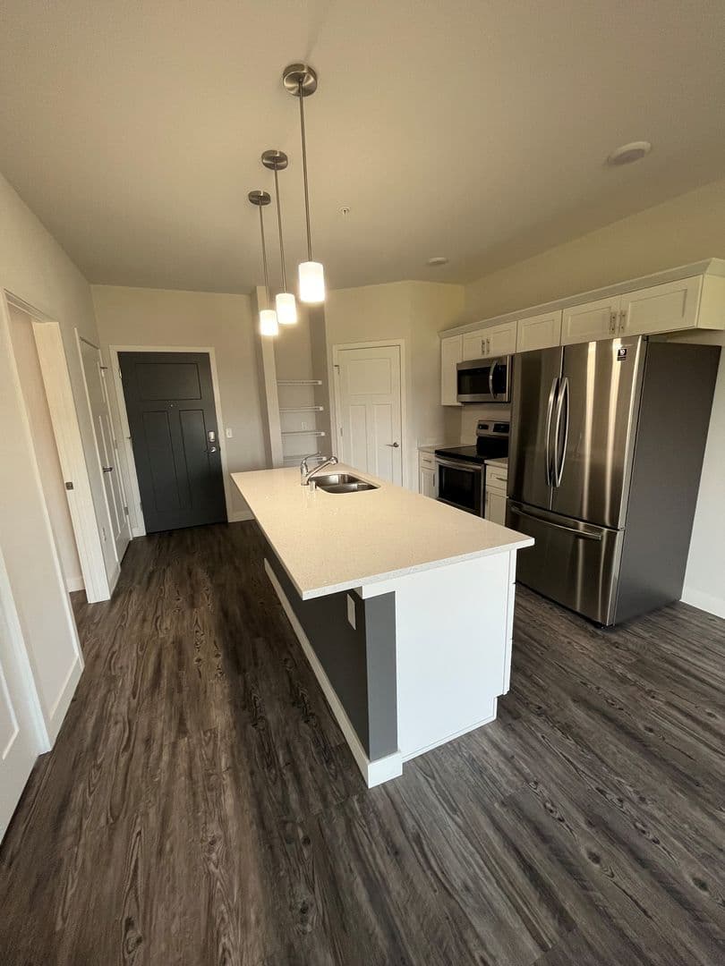 Cottage Grove Apartment: 2515 Gaston Road
