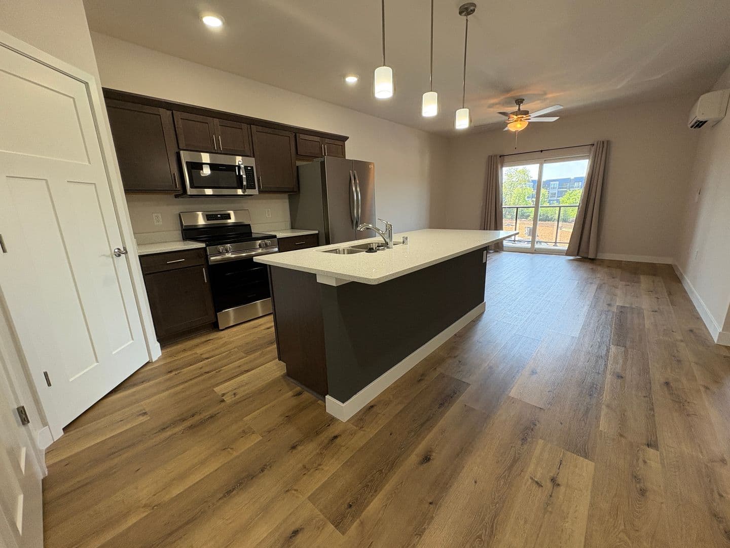 Fitchburg Apartment: 5115 & 5117 Central Park Place