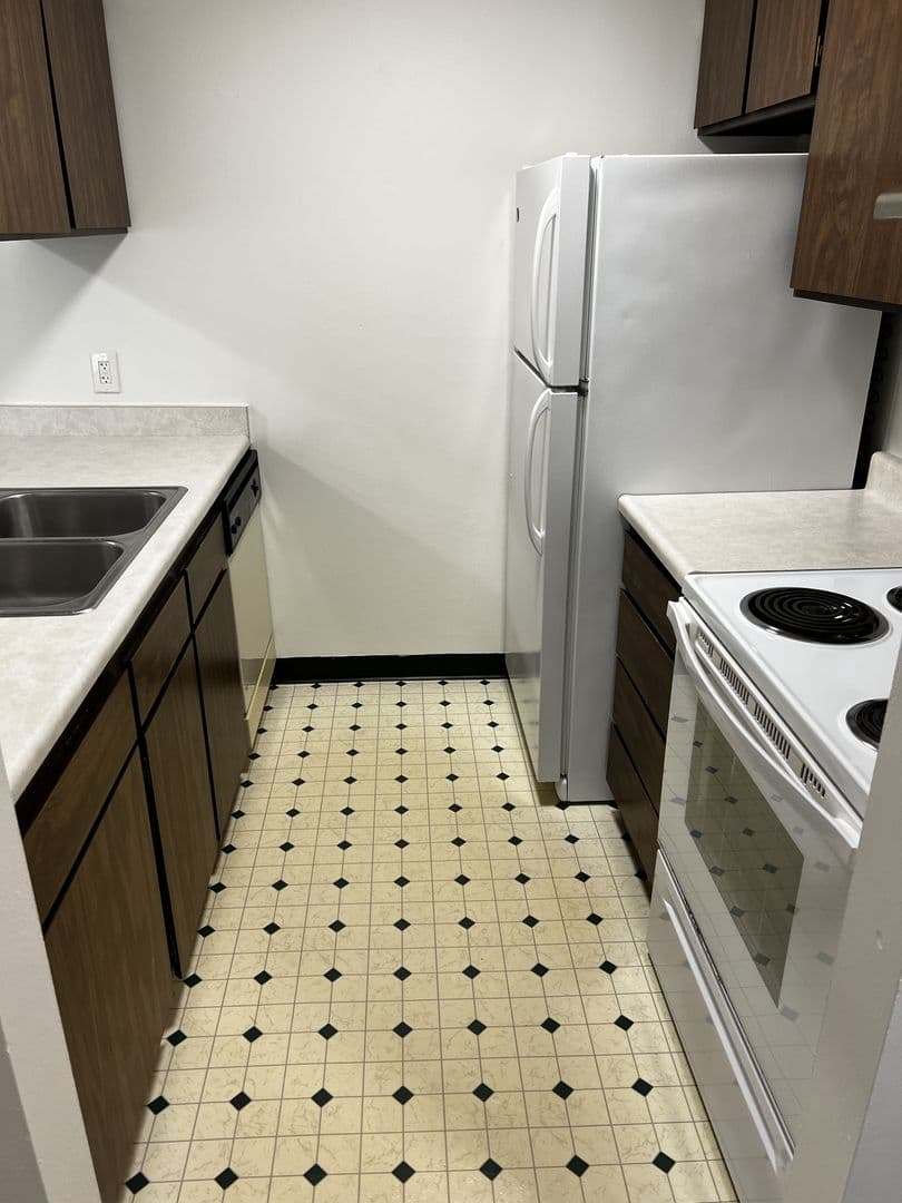 McFarland Apartment: 5902-5903-5911 Spartan Drive, 5006 Farwell Street, 4916 Burma Road
