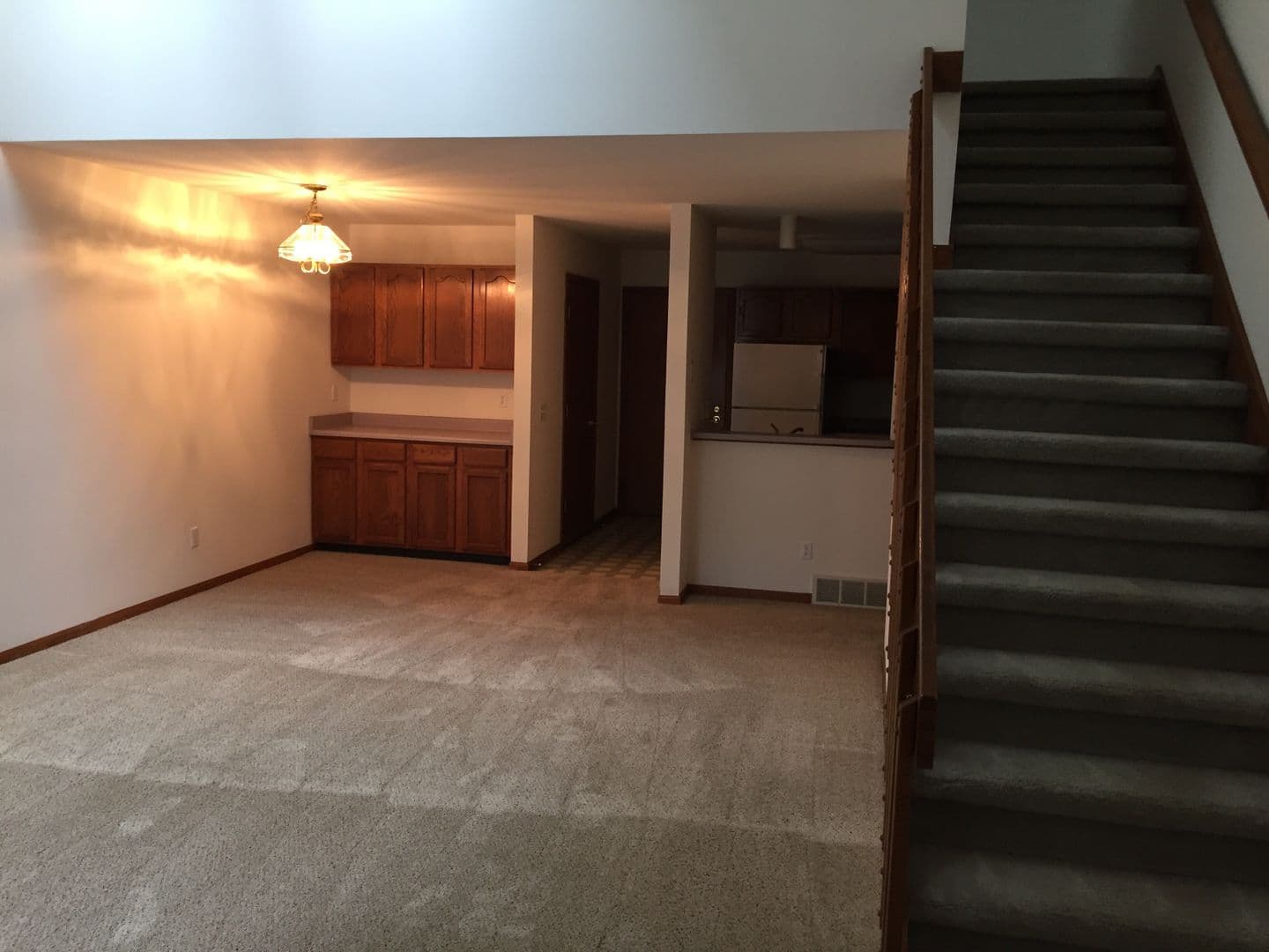 Madison Apartment: 6220-6322 McKee Rd