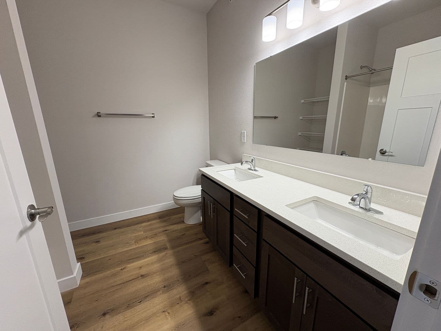 Fitchburg Apartment: 5115 & 5117 Central Park Place