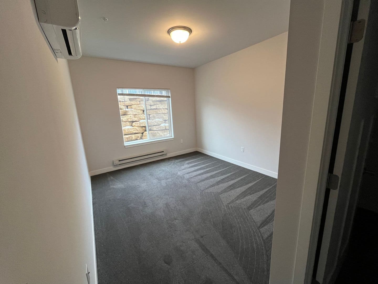 Cottage Grove Apartment: 2515 Gaston Road