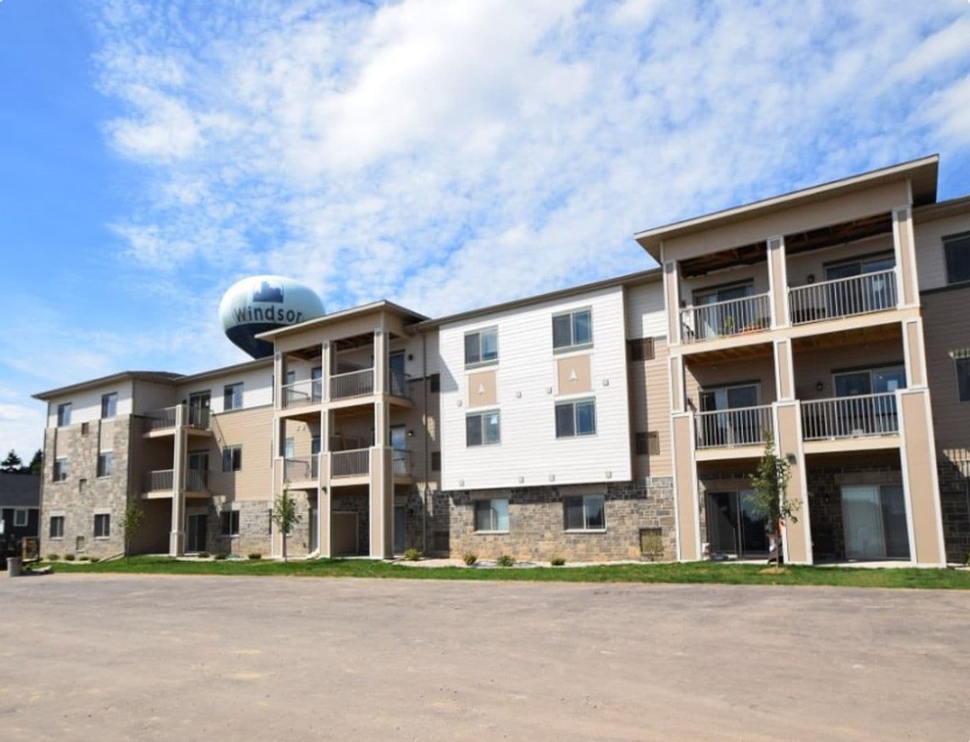Windsor Apartment: 4320 North Towne Court