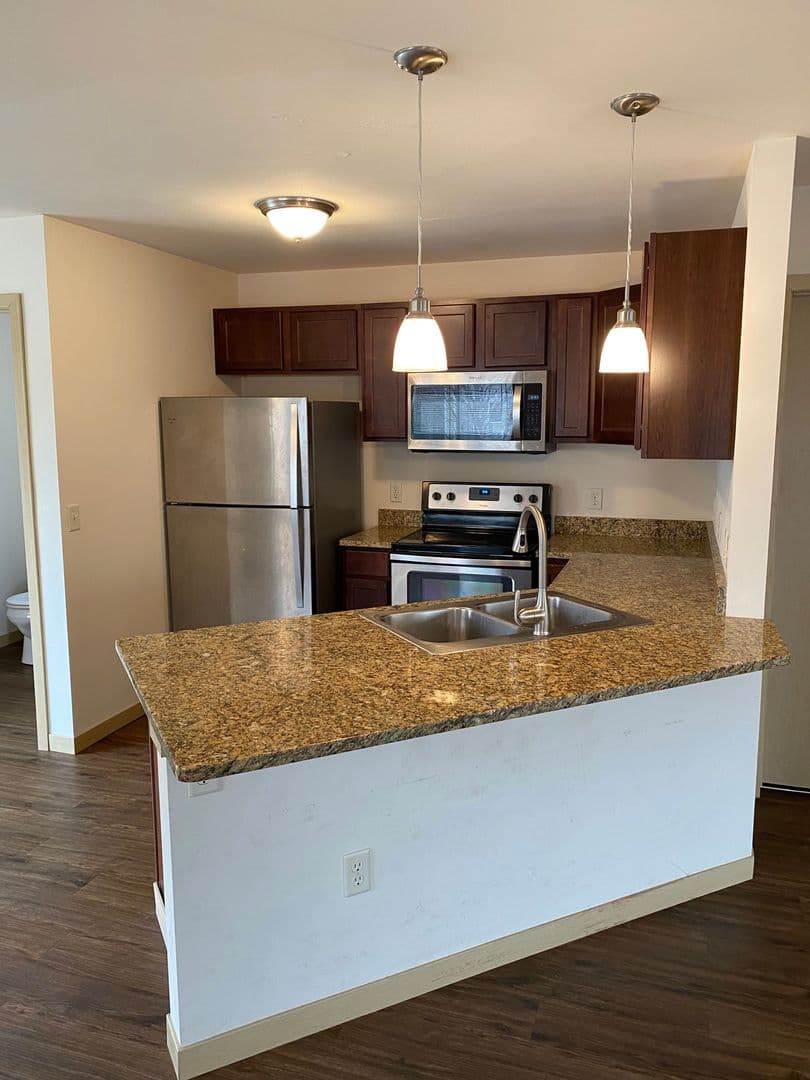 Windsor Apartment: 4320 North Towne Court