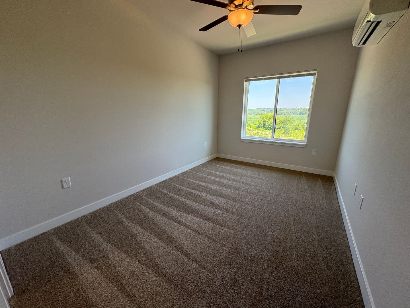 Fitchburg Apartment: 5115 & 5117 Central Park Place