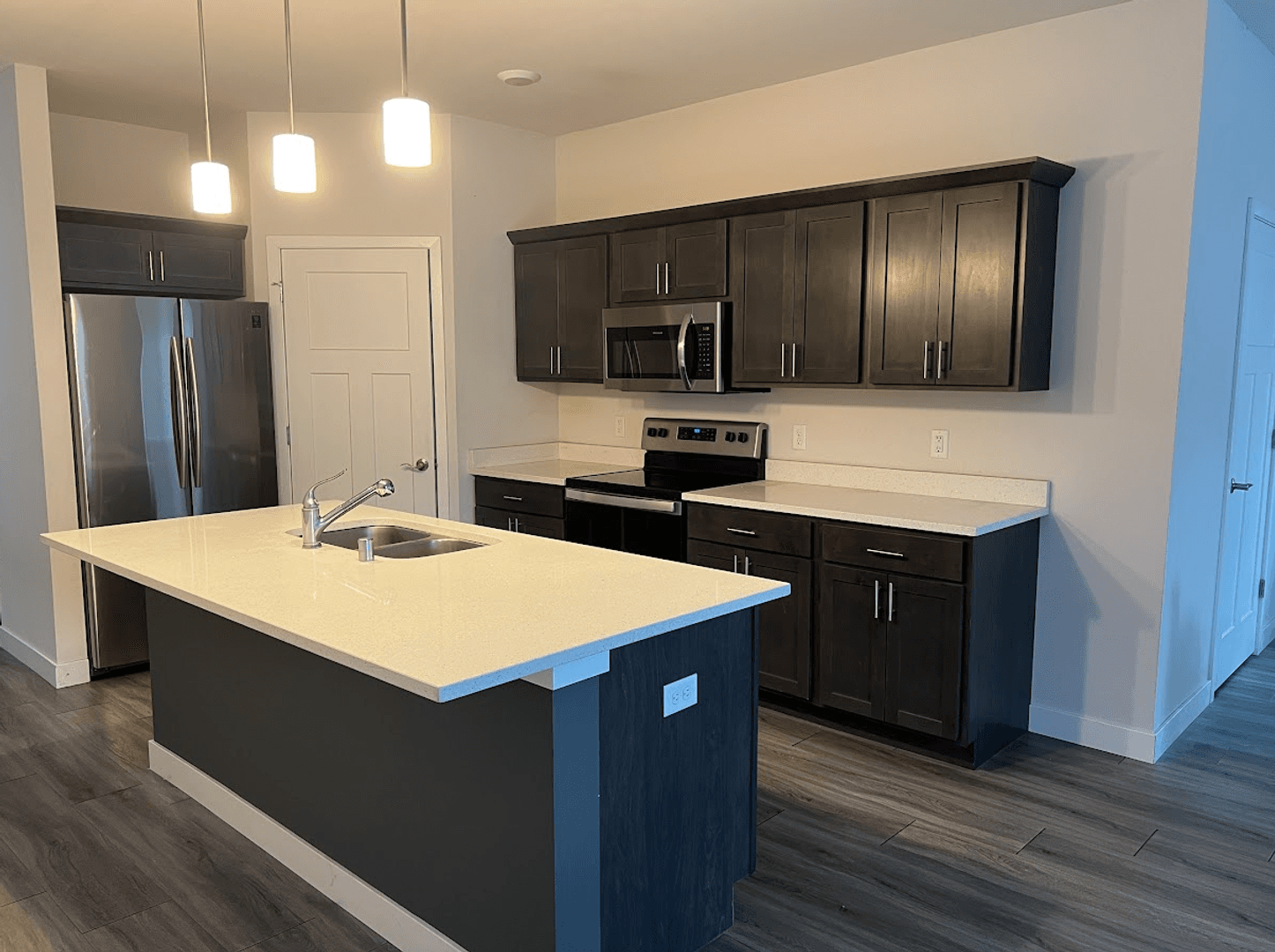 Cottage Grove Apartment: 2515 Gaston Road