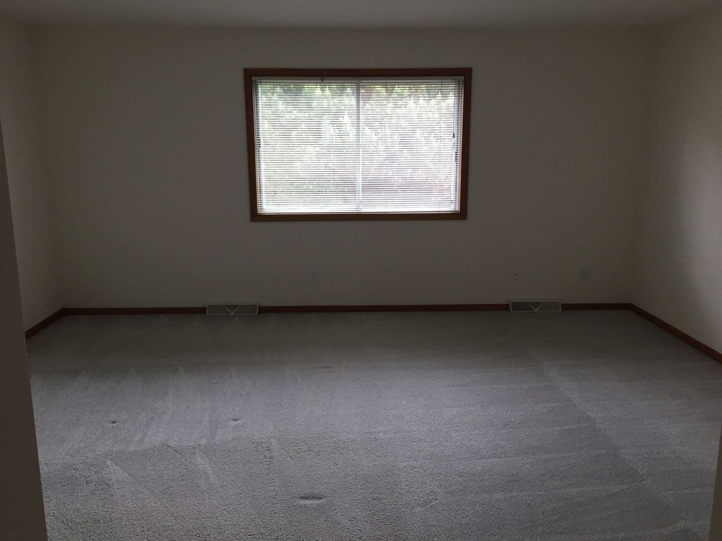 Madison Apartment: 6220-6322 McKee Rd