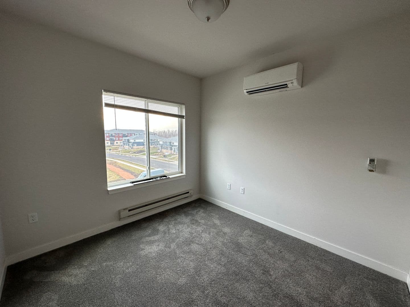 Cottage Grove Apartment: 2515 Gaston Road