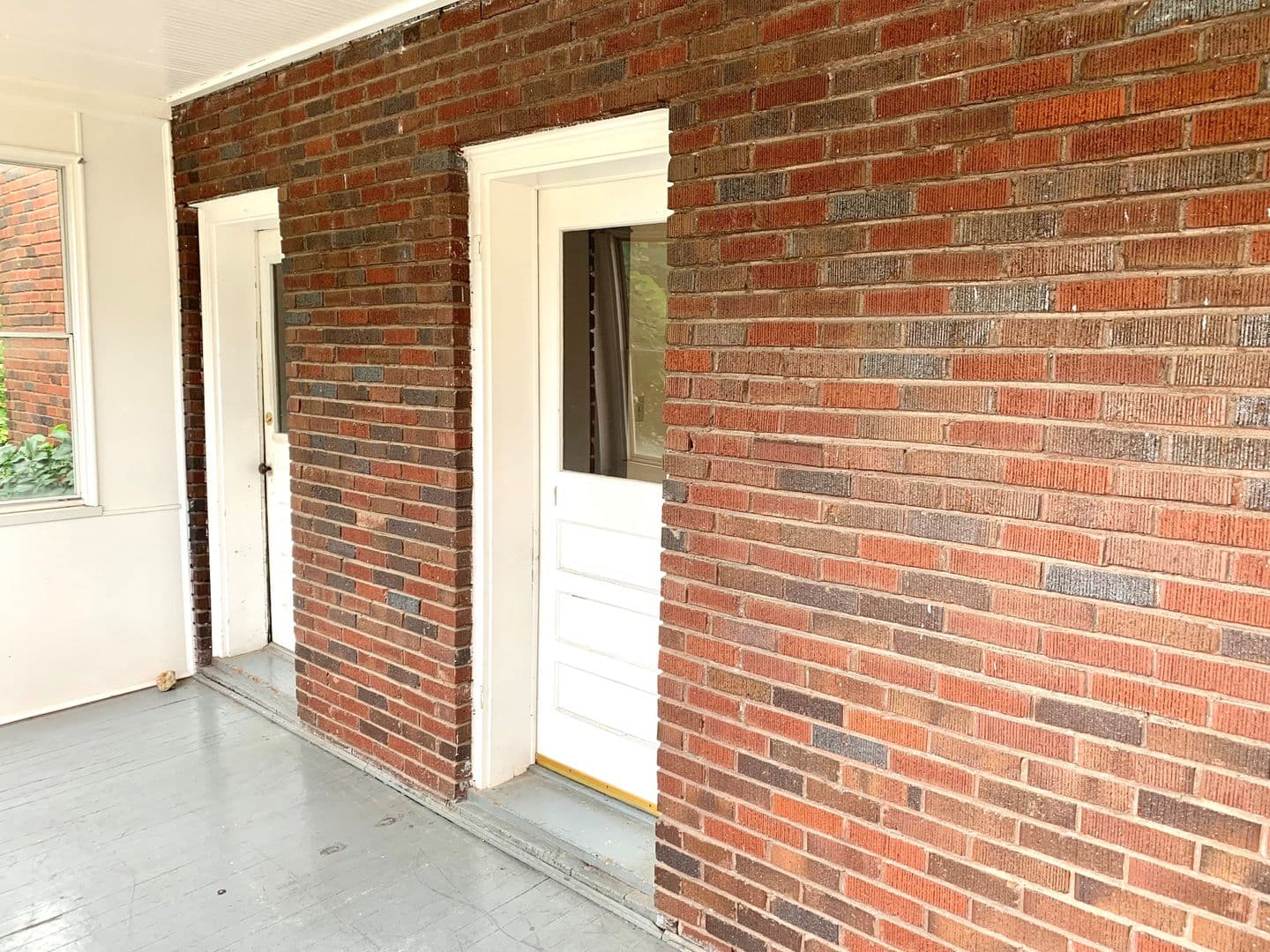 Madison Apartment: 1615 Monroe Street