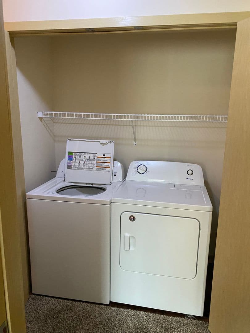 Windsor Apartment: 4320 North Towne Court