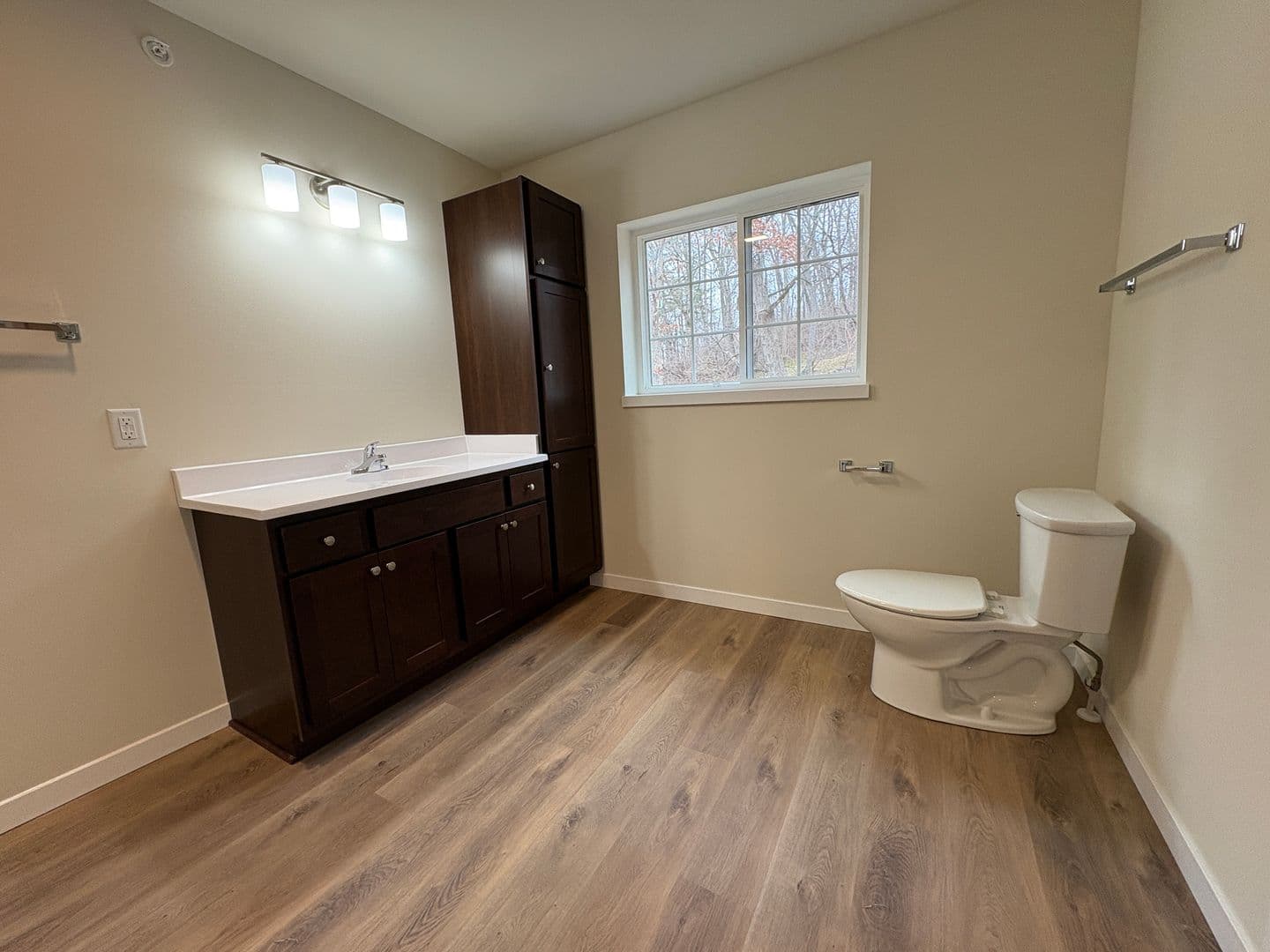 McFarland Apartment: 4719-4741 Burma Rd