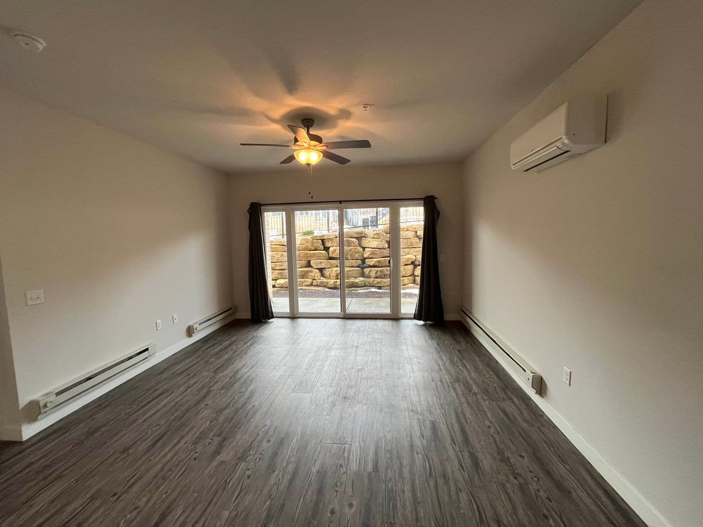 Cottage Grove Apartment: 2515 Gaston Road