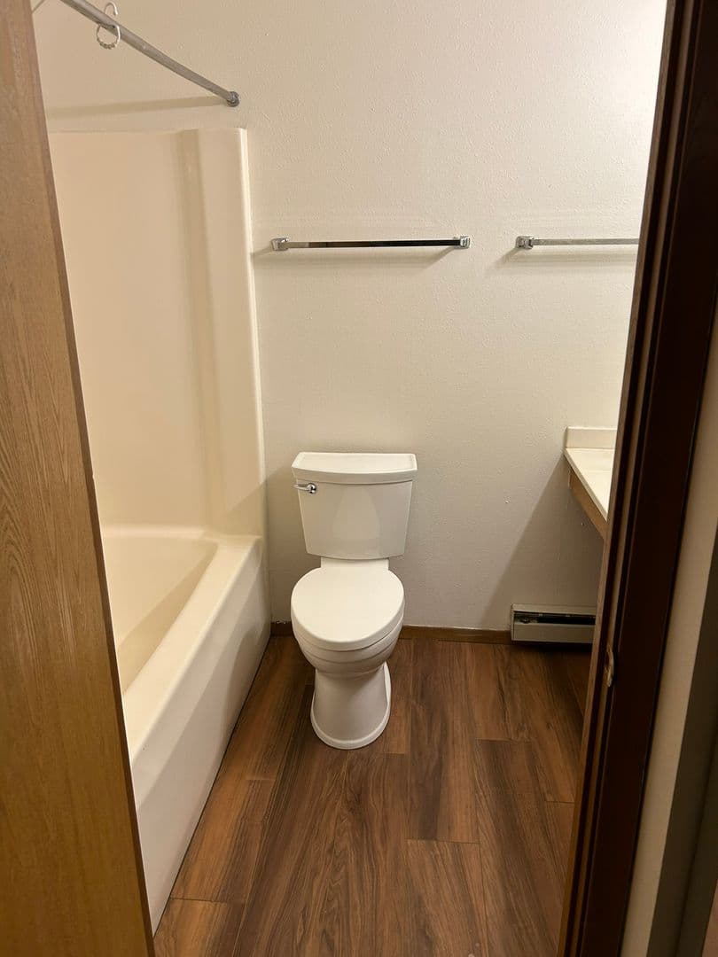 Madison Apartment: 108 Whispering Pines Way, Ski Ct, Allied Dr., Carling Dr., 7106 Fortune Dr.