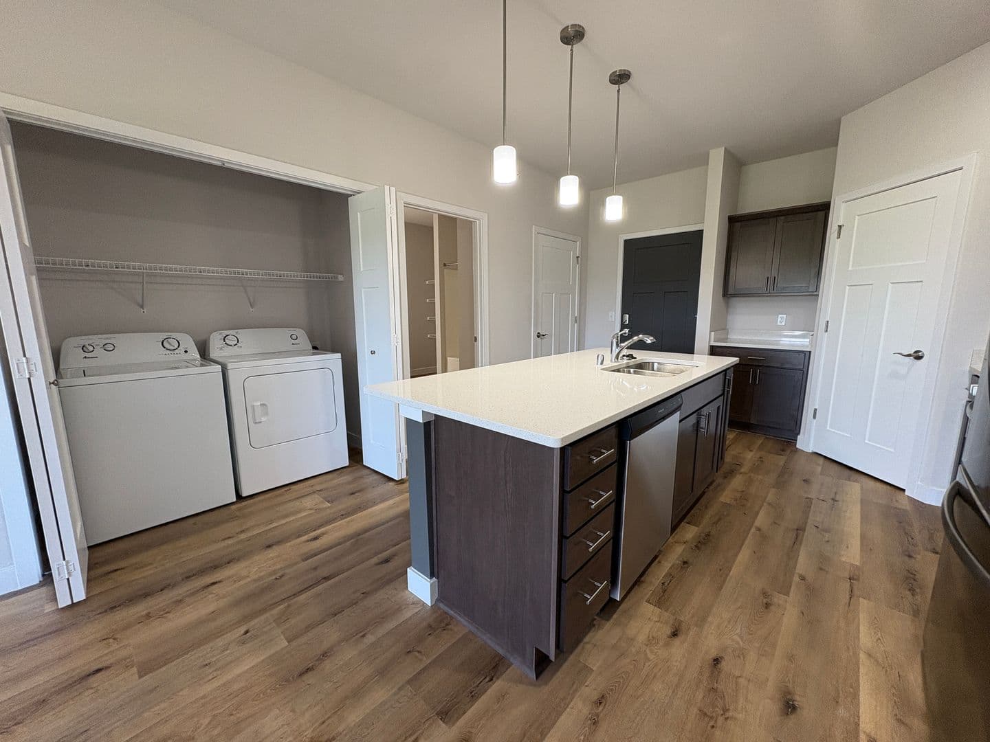 Fitchburg Apartment: 5115 & 5117 Central Park Place