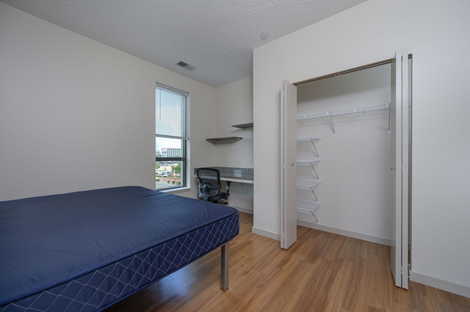 Akron Apartment: 401 S. Main St.