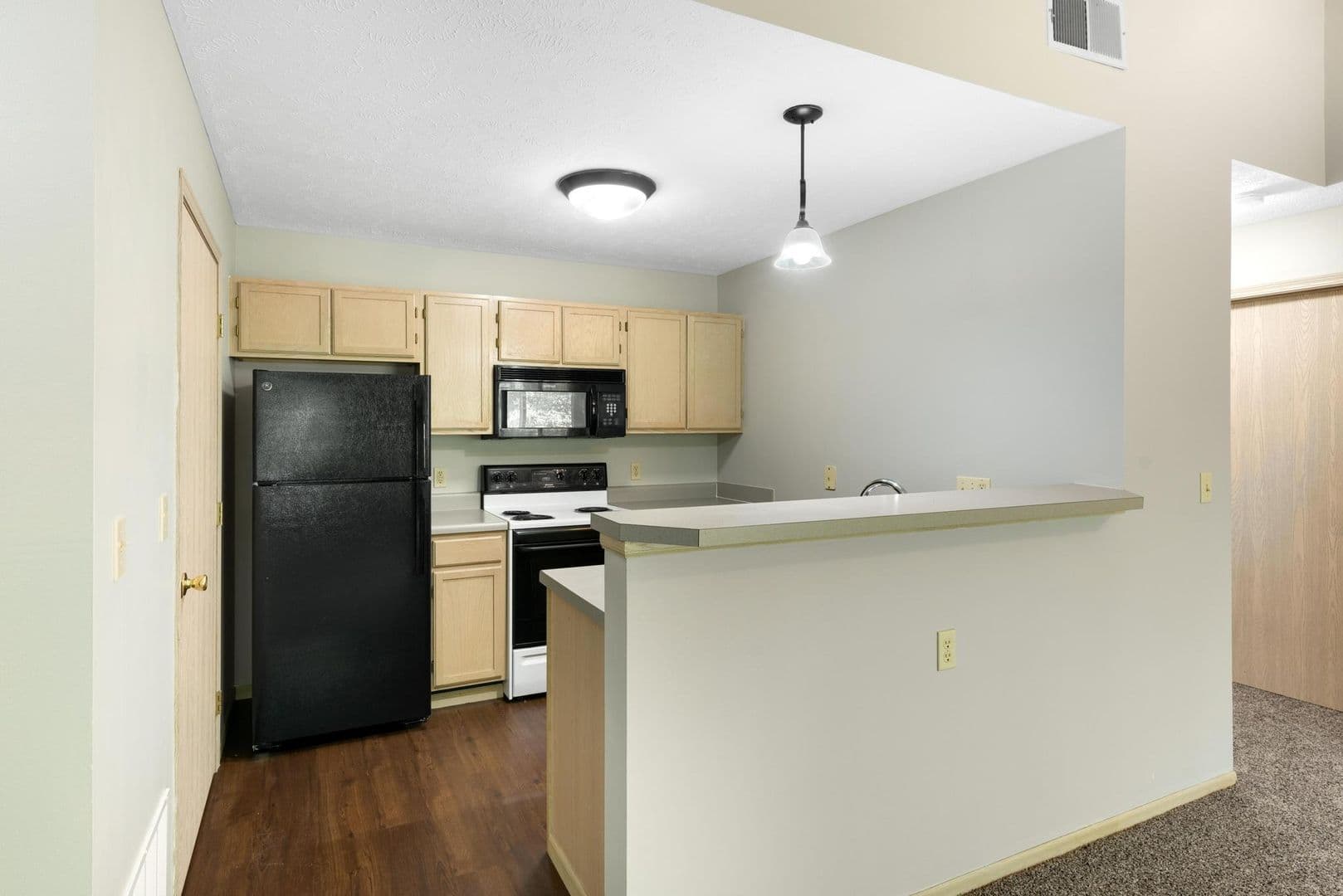 Norton Apartment: 3343 Columbia Woods Dr