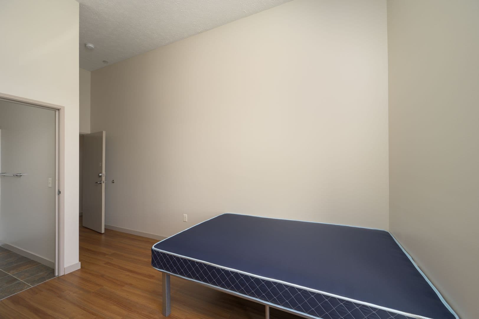 Akron Apartment: 401 S. Main St.