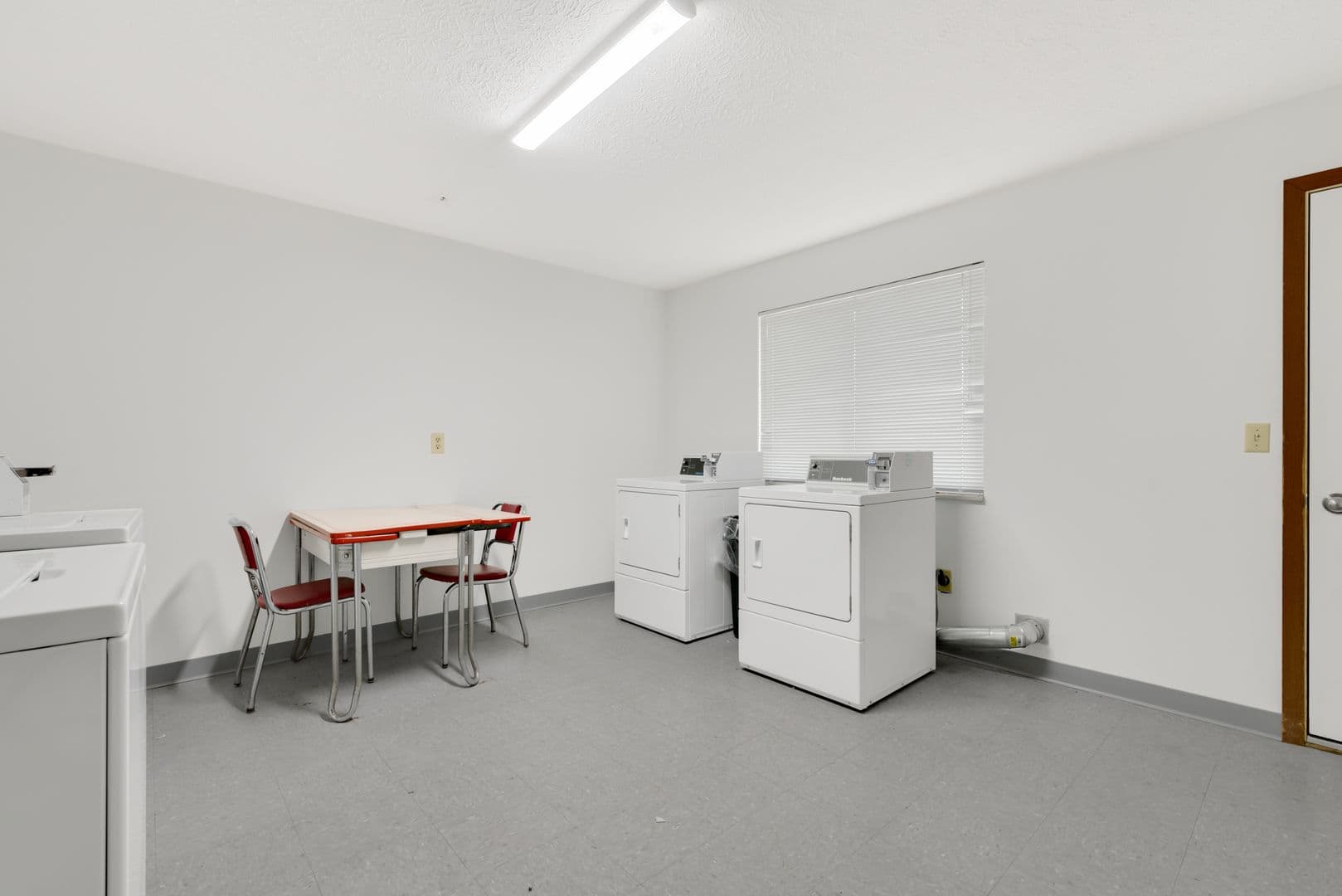 Akron Apartment: 2275 Eastwood Ave