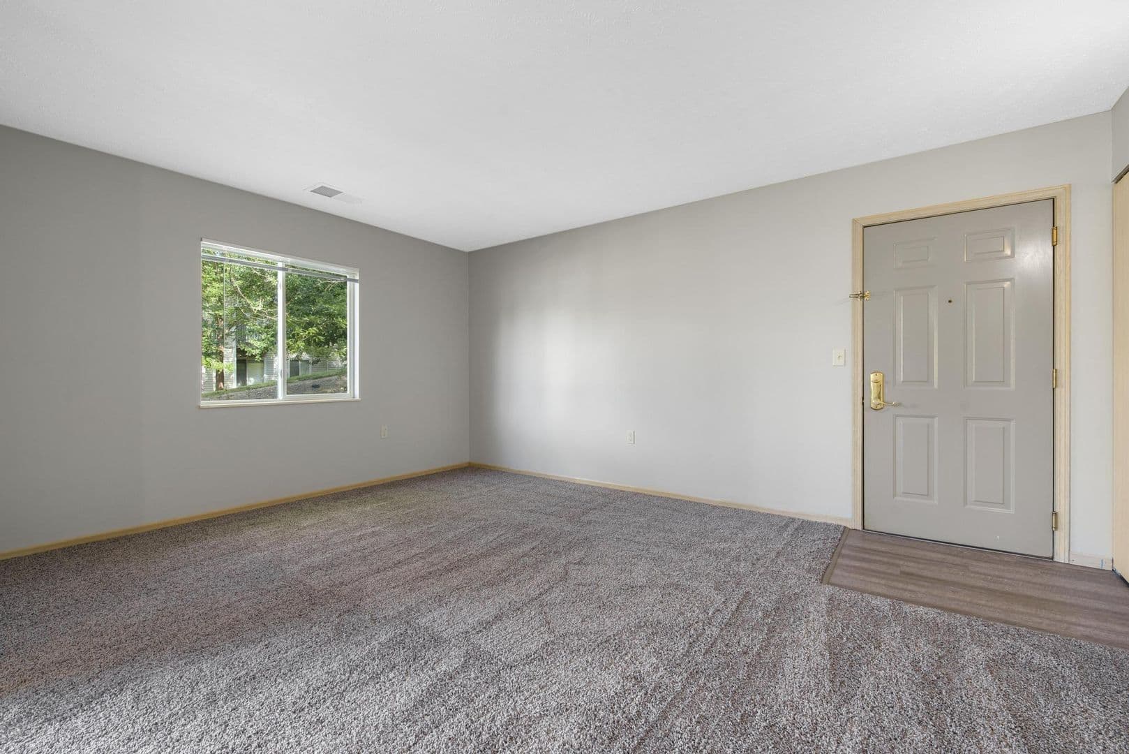Norton Apartment: 3343 Columbia Woods Dr