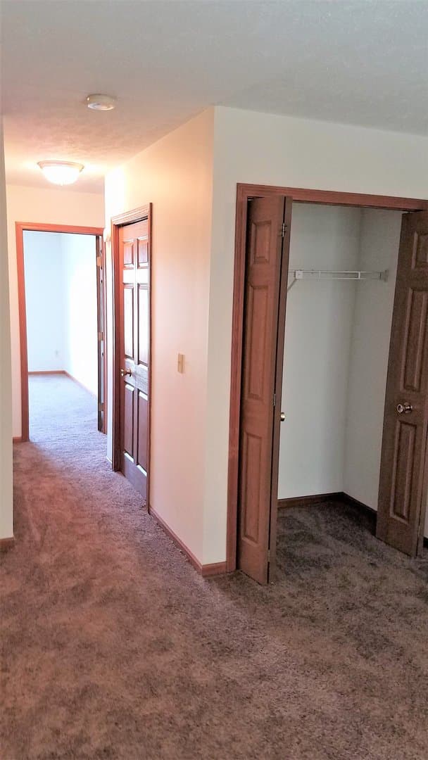 Norton Apartment: 3919-3943 Long Dr.