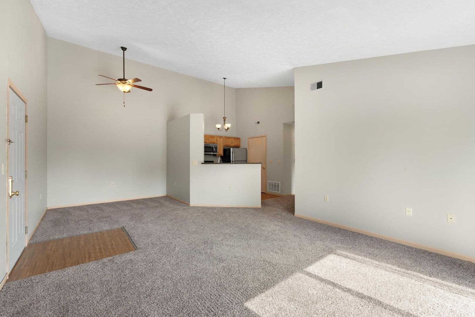 Norton Apartment: 3343 Columbia Woods Dr
