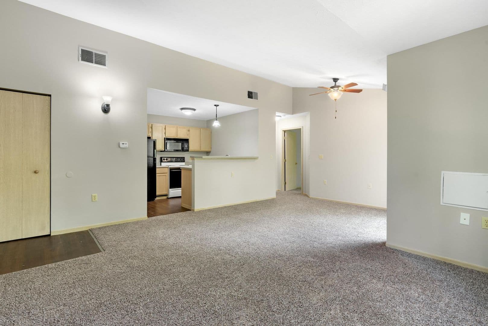 Norton Apartment: 3343 Columbia Woods Dr