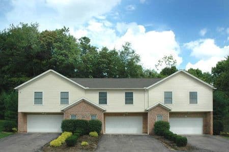 Norton Apartment: 3919-3943 Long Dr.