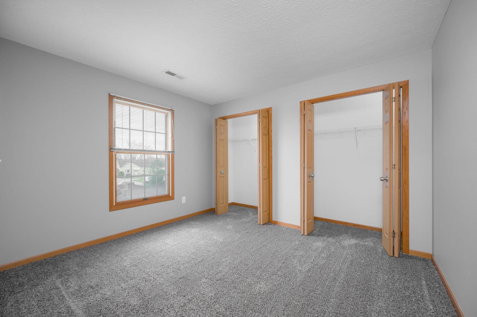 Norton Apartment: 3953 & 3954 Mt. Vernon Blvd.