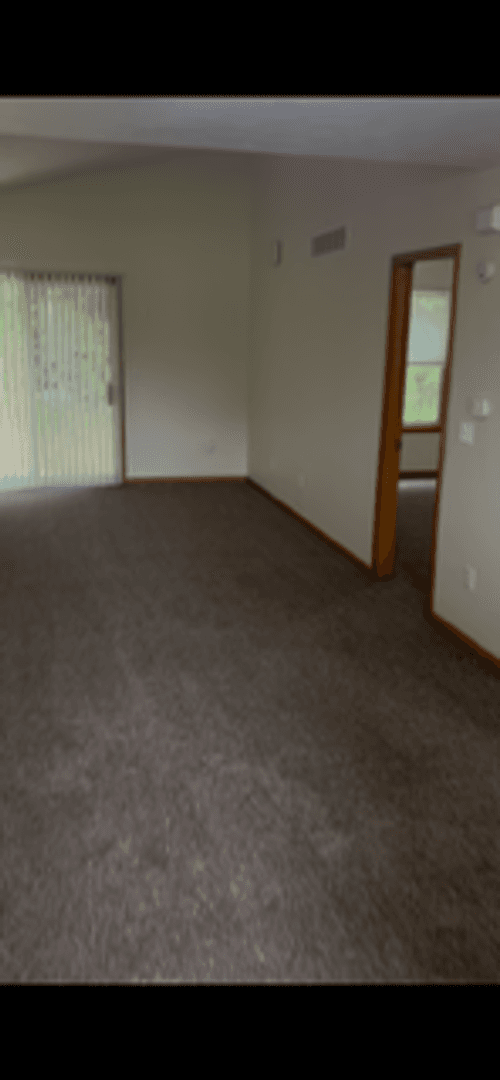 Norton Apartment: 3919-3943 Long Dr.