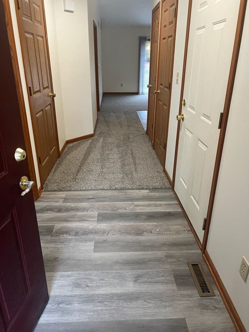 Norton Apartment: 3953 & 3954 Mt. Vernon Blvd.