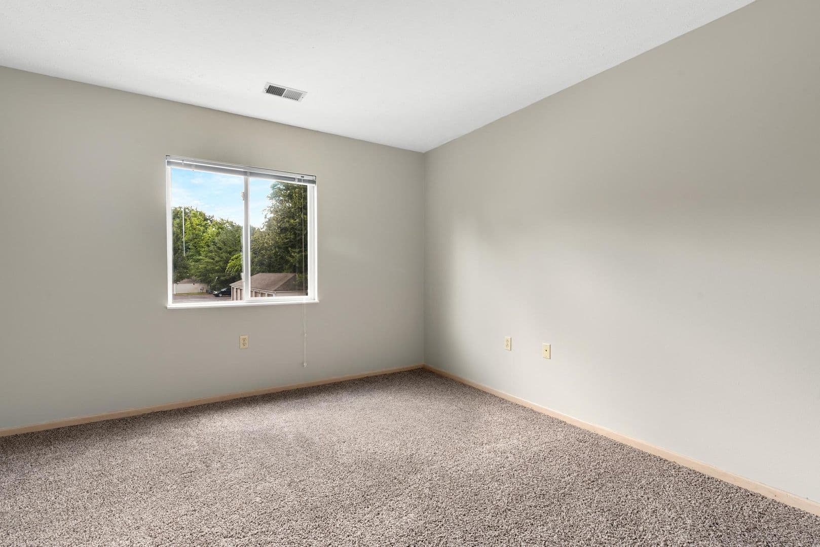 Norton Apartment: 3343 Columbia Woods Dr