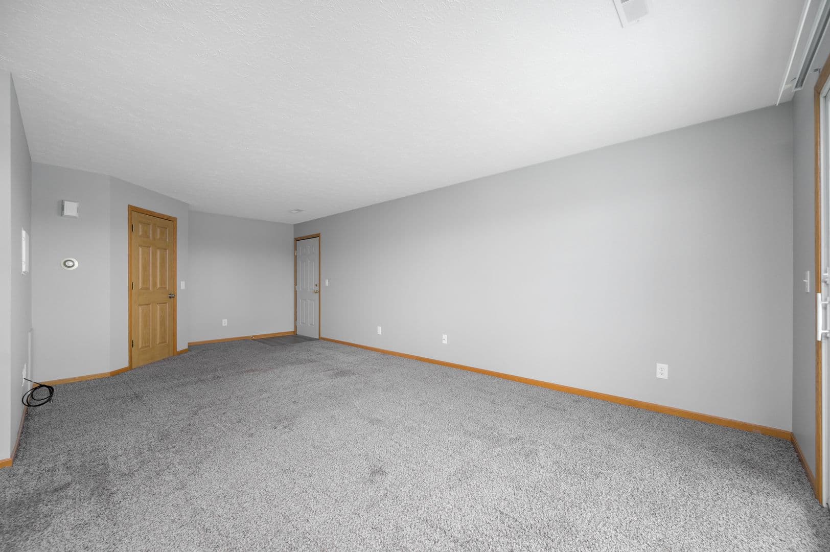 Norton Apartment: 3953 & 3954 Mt. Vernon Blvd.