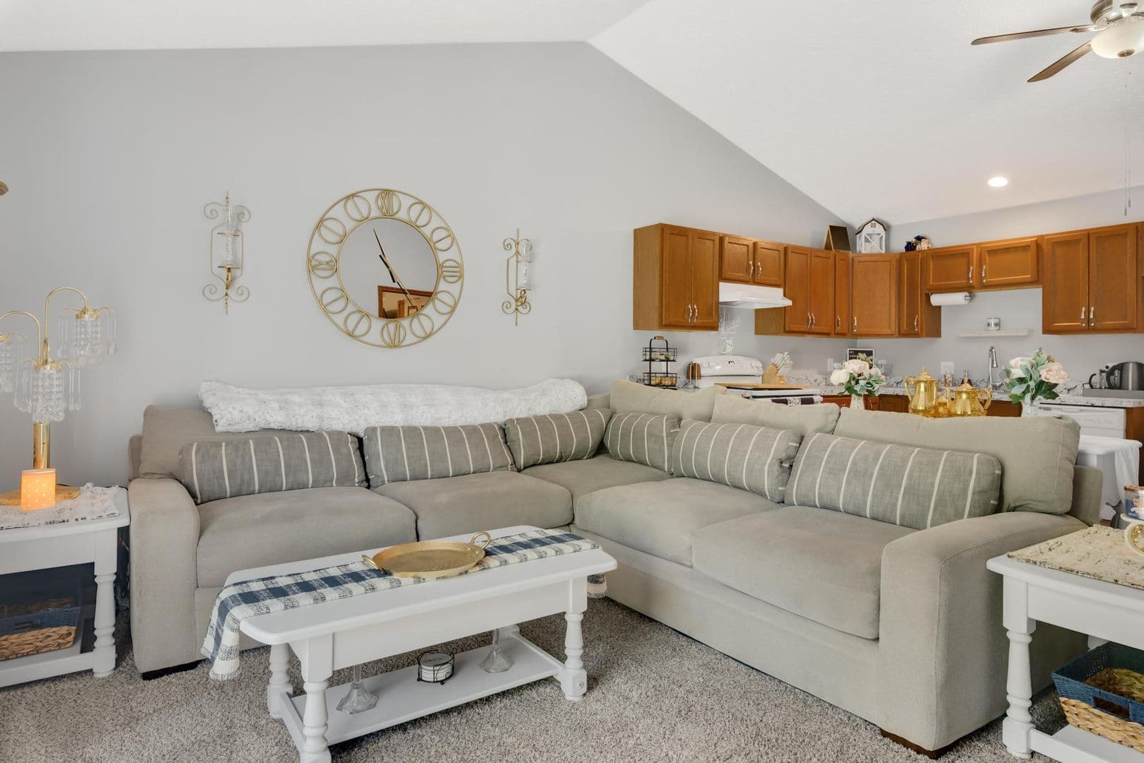 Norton Apartment: 3953 & 3954 Mt. Vernon Blvd.