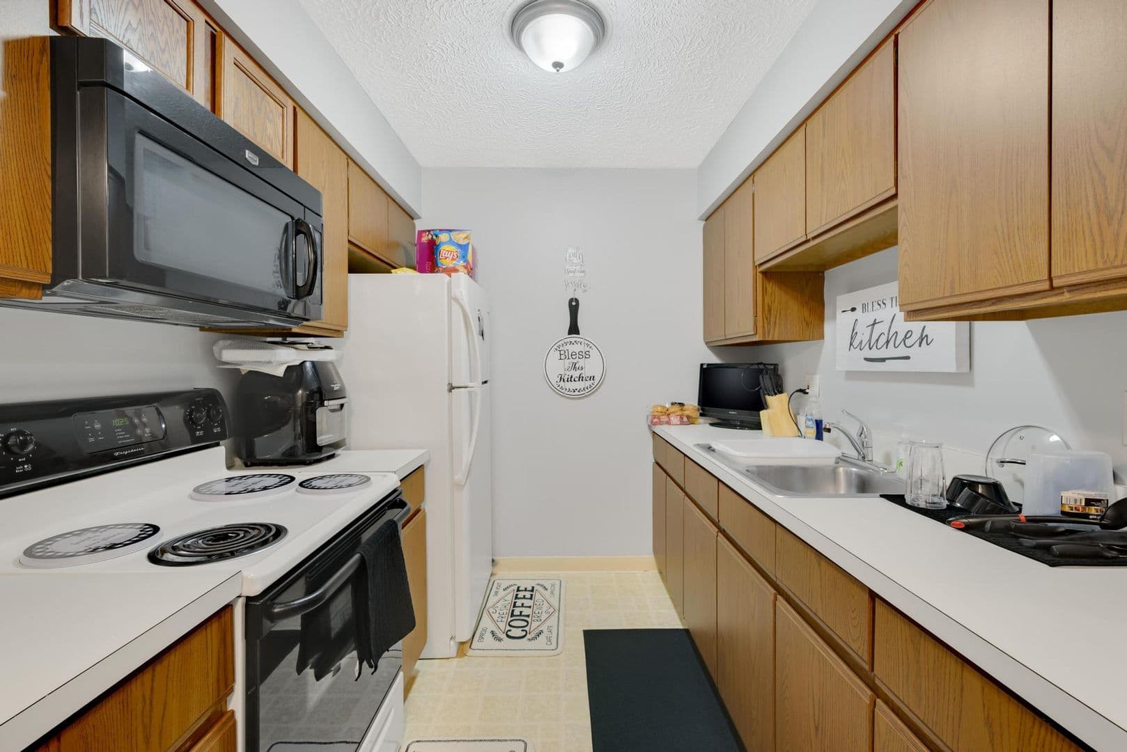 Akron Apartment: 2275 Eastwood Ave
