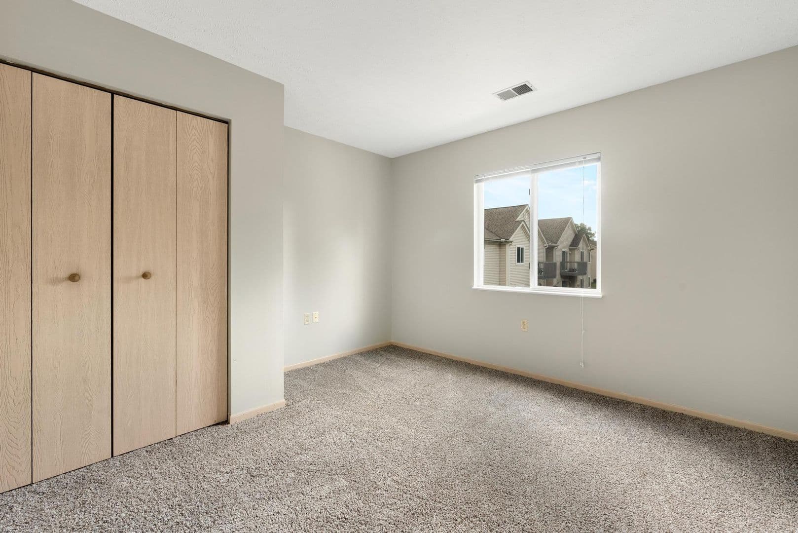 Norton Apartment: 3343 Columbia Woods Dr