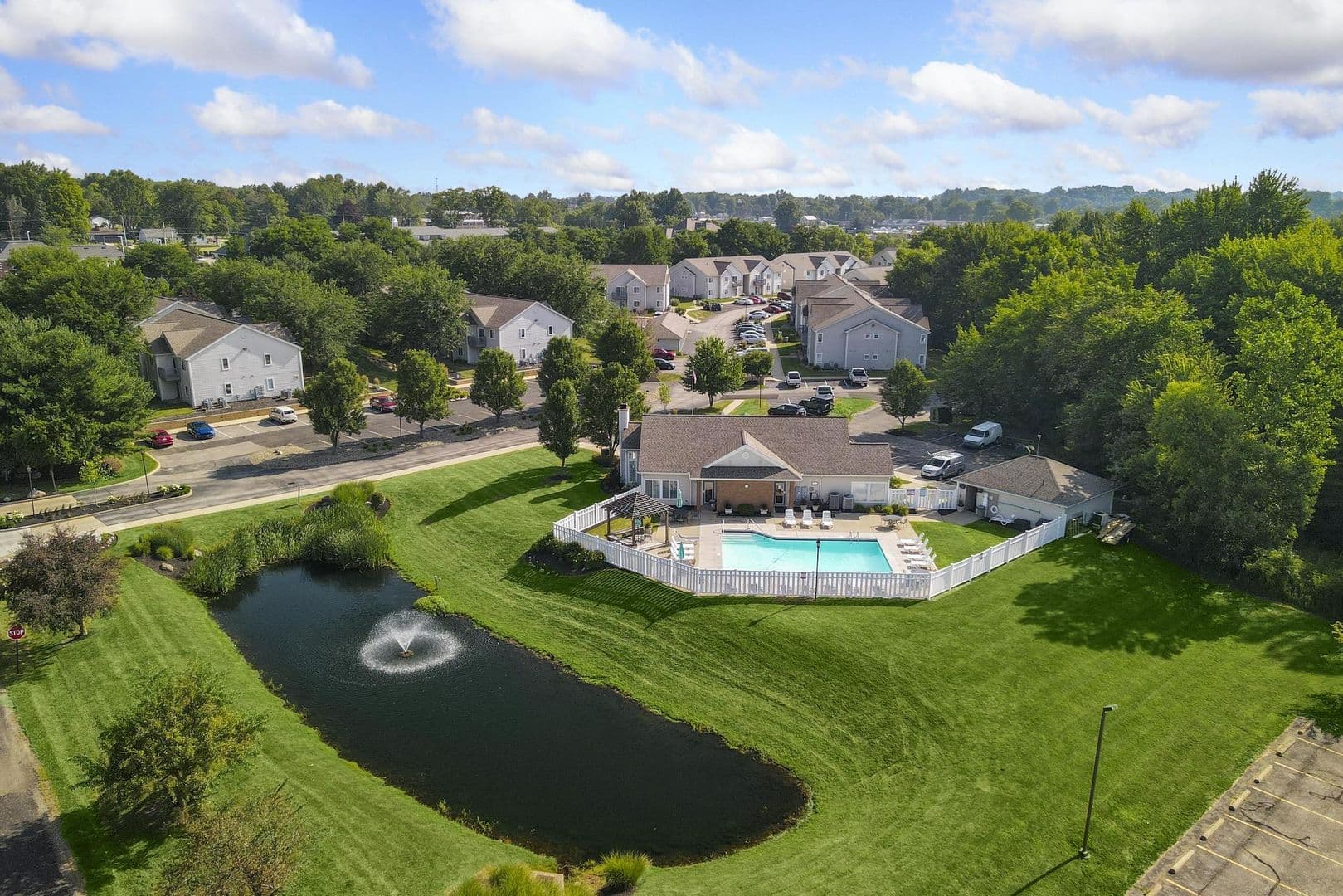 Norton Apartment: 3343 Columbia Woods Dr