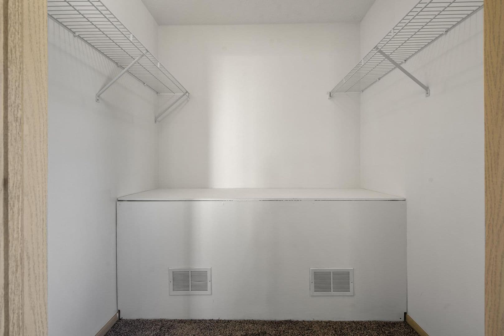 Norton Apartment: 3343 Columbia Woods Dr