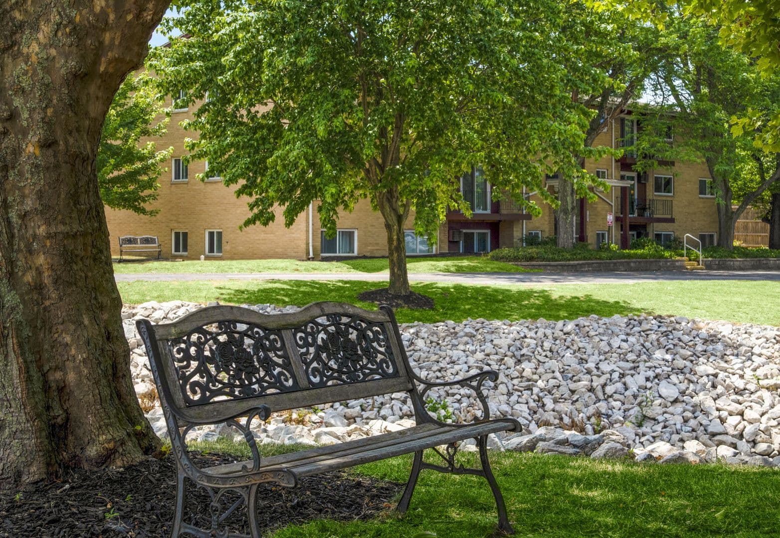 Mentor Apartment: 7950 Mentor Ave