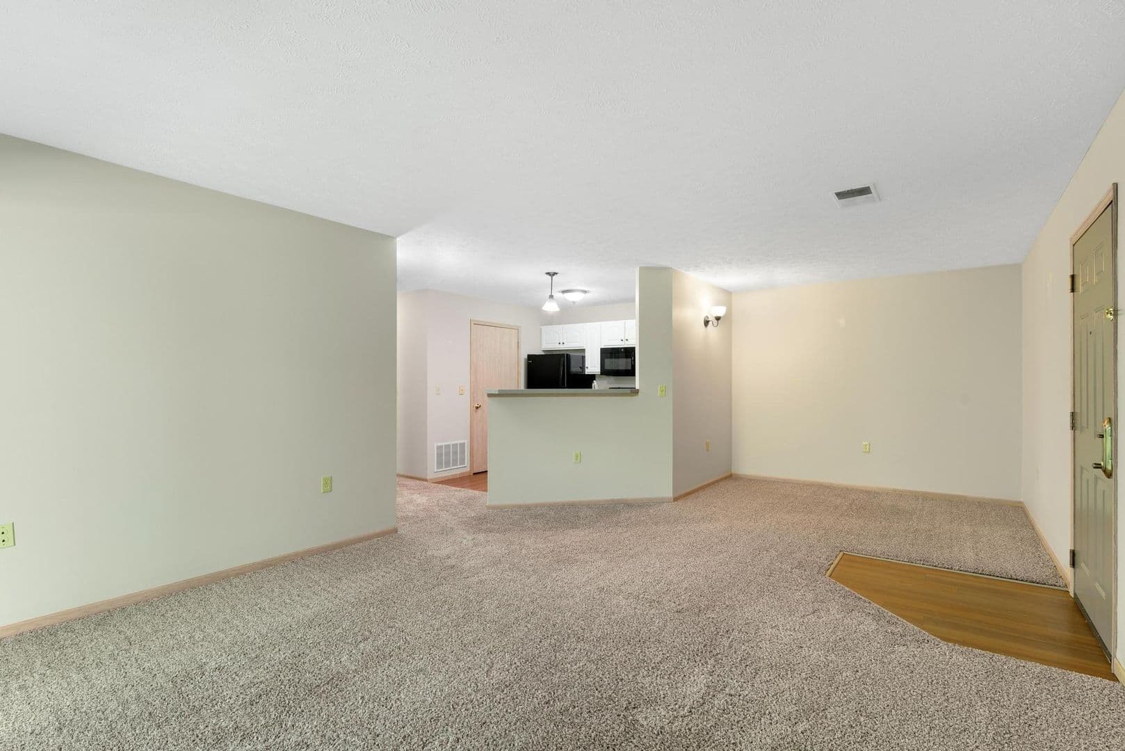 Norton Apartment: 3343 Columbia Woods Dr