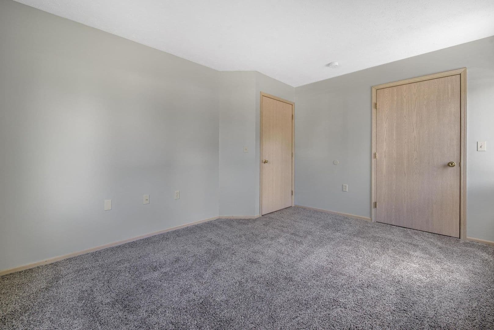 Norton Apartment: 3343 Columbia Woods Dr