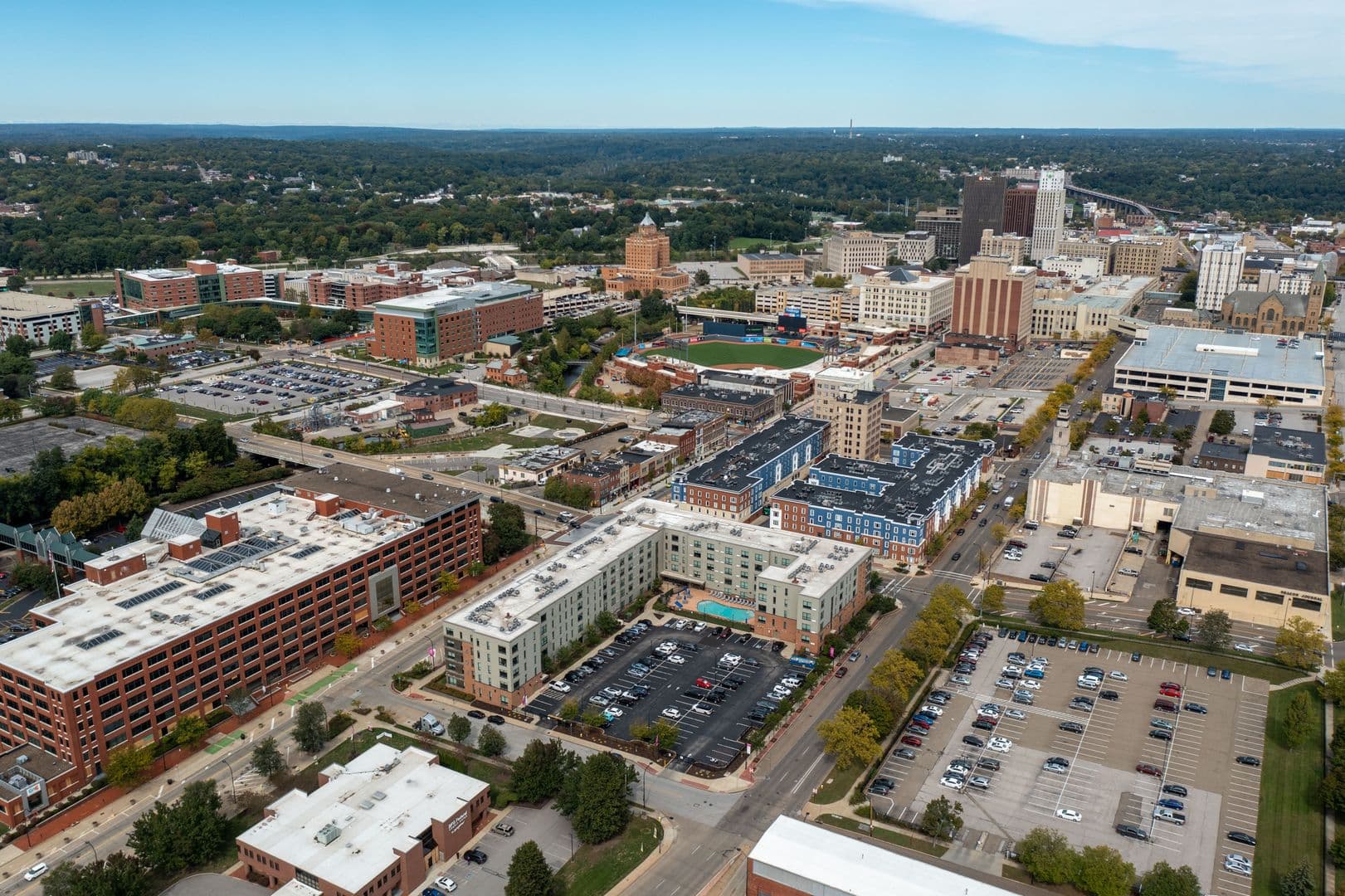 Akron Apartment: 401 S. Main St.