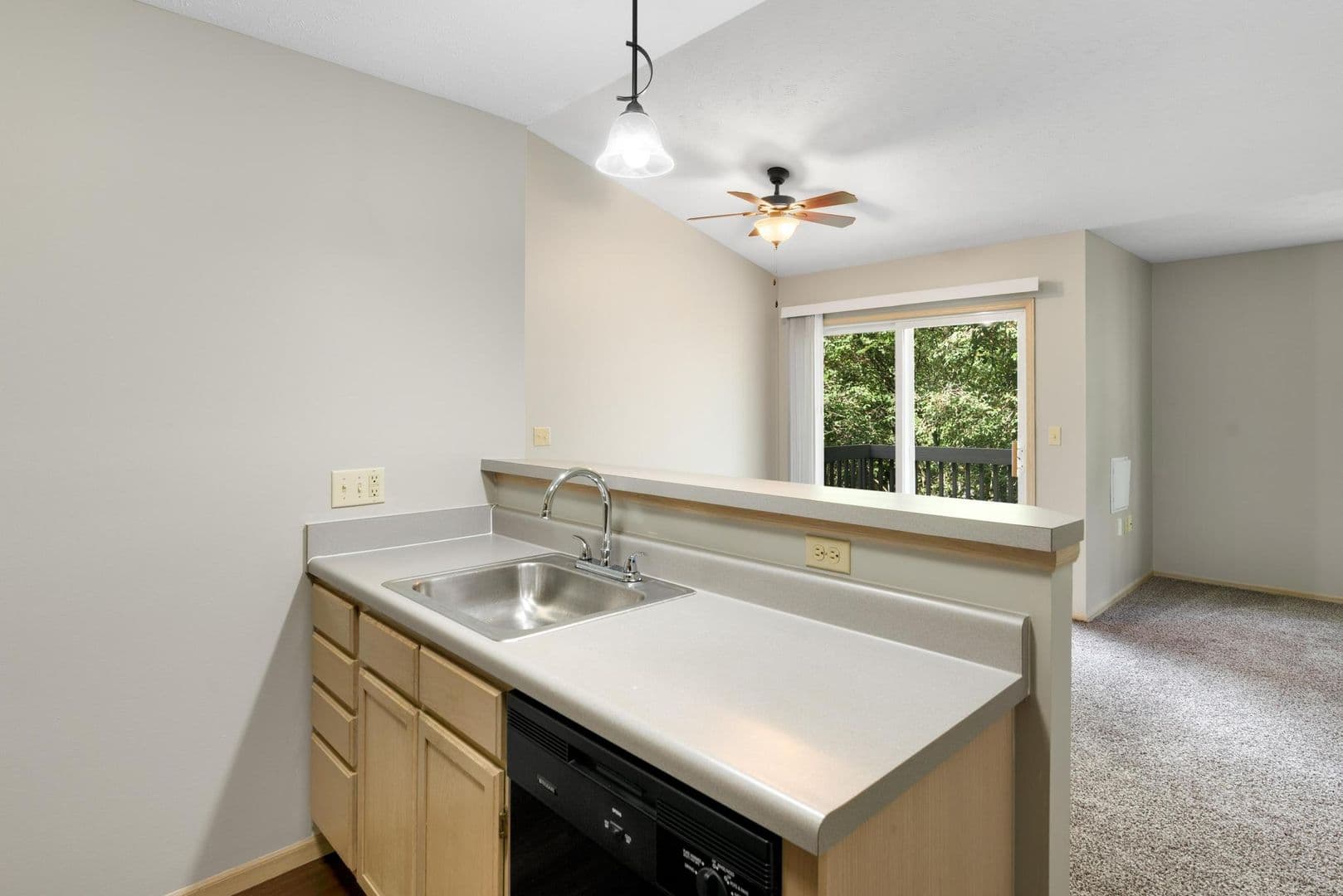 Norton Apartment: 3343 Columbia Woods Dr