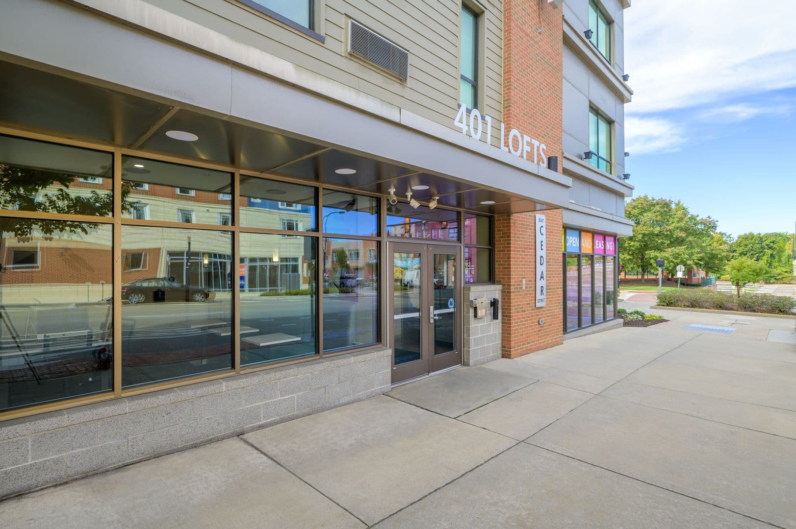 Akron Apartment: 401 S. Main St.